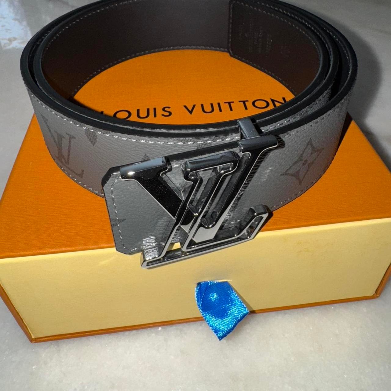 P0-1-163.jpg Louis Vuitton Men's Black and Grey Belt - Image 1