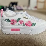 Puma Women's White and Blue Trainers - Image 2