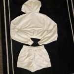 Alo Yoga Women's Cream Sweatshirt - Image 2