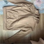 Alo Yoga Men's Tan and Brown Sweatshirt - Image 2