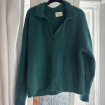 Aritzia Women's Green Jumper - Image 2