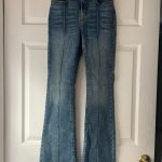 Revice Women's Blue and Navy Jeans - Image 2