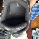 Louis Vuitton Men's Black Trainers - Image 3