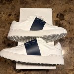 Valentino Men's Black Trainers - Image 3