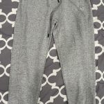 Alo Yoga Women's Grey Sweatshirt - Image 3