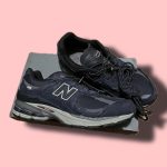 New Balance Men's Navy and Blue Trainers