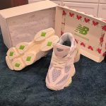 New Balance Men's Grey and Cream Trainers - Image 4