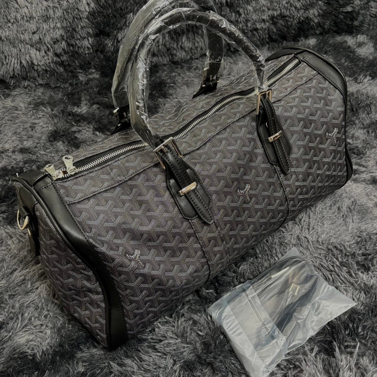 P0-3-244.jpg Goyard Travel/Duffle Bag - Image 1