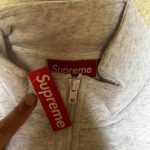 Supreme Men's Grey Sweatshirt - Image 4