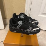 Louis Vuitton Men's Black Trainers - Image 6