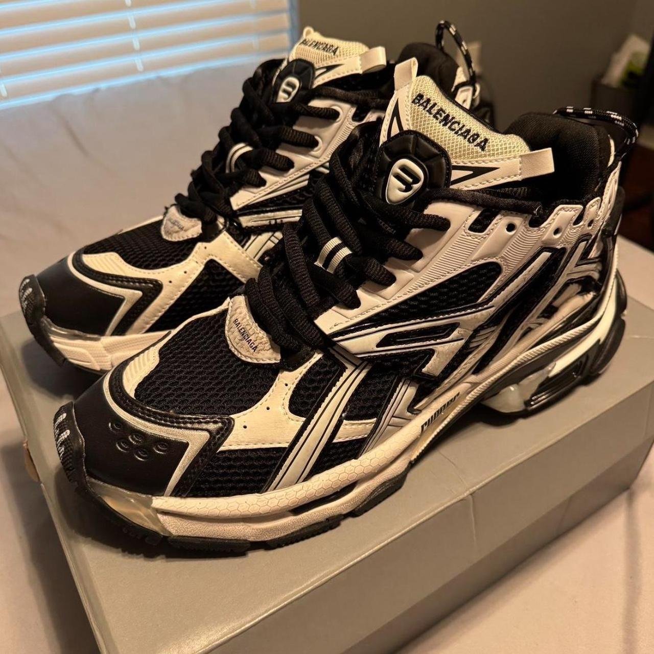 P0-5-58.jpg Balenciaga Men's multi Trainers - Image 1