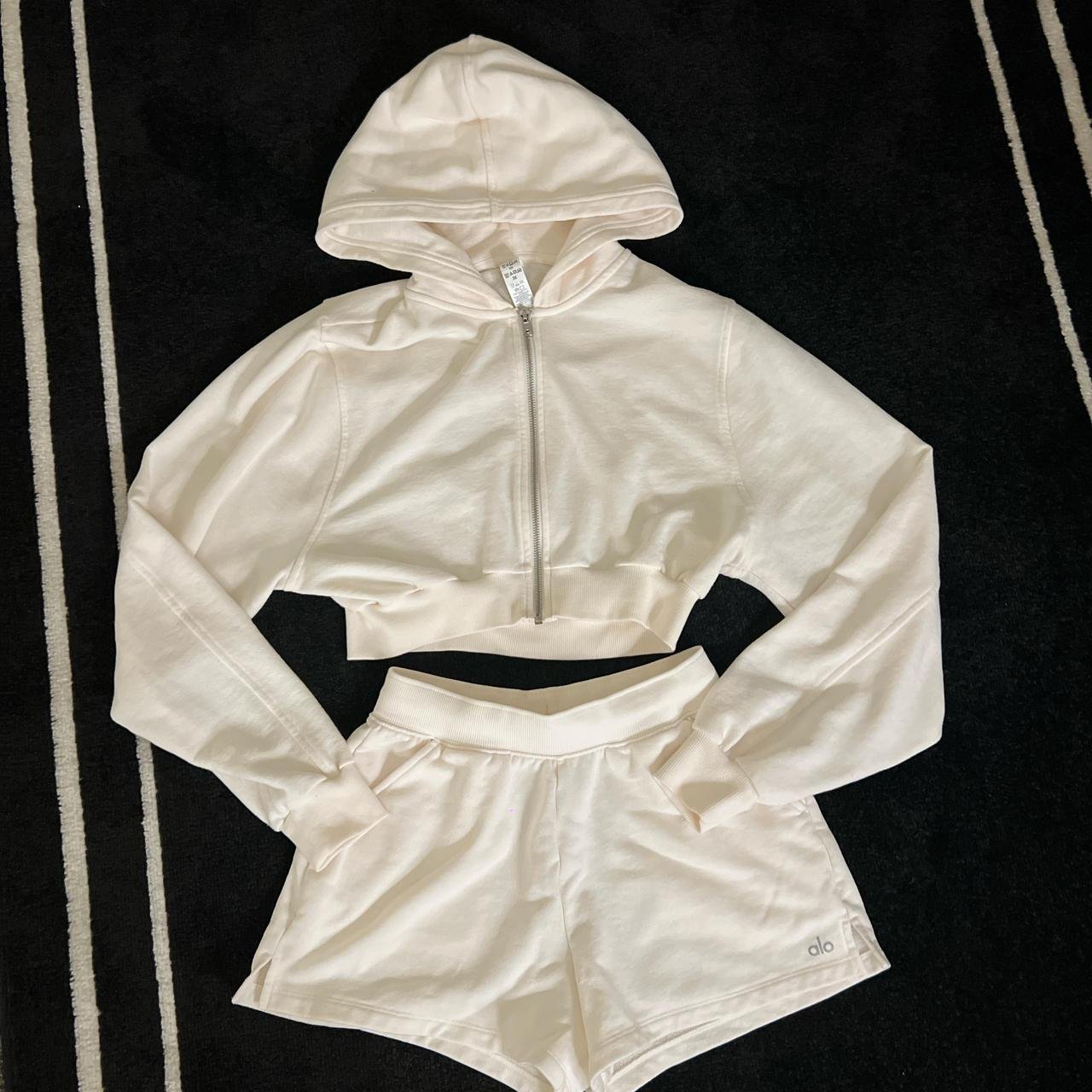 P0-506.jpg Alo Yoga Women's Cream Sweatshirt - Image 1