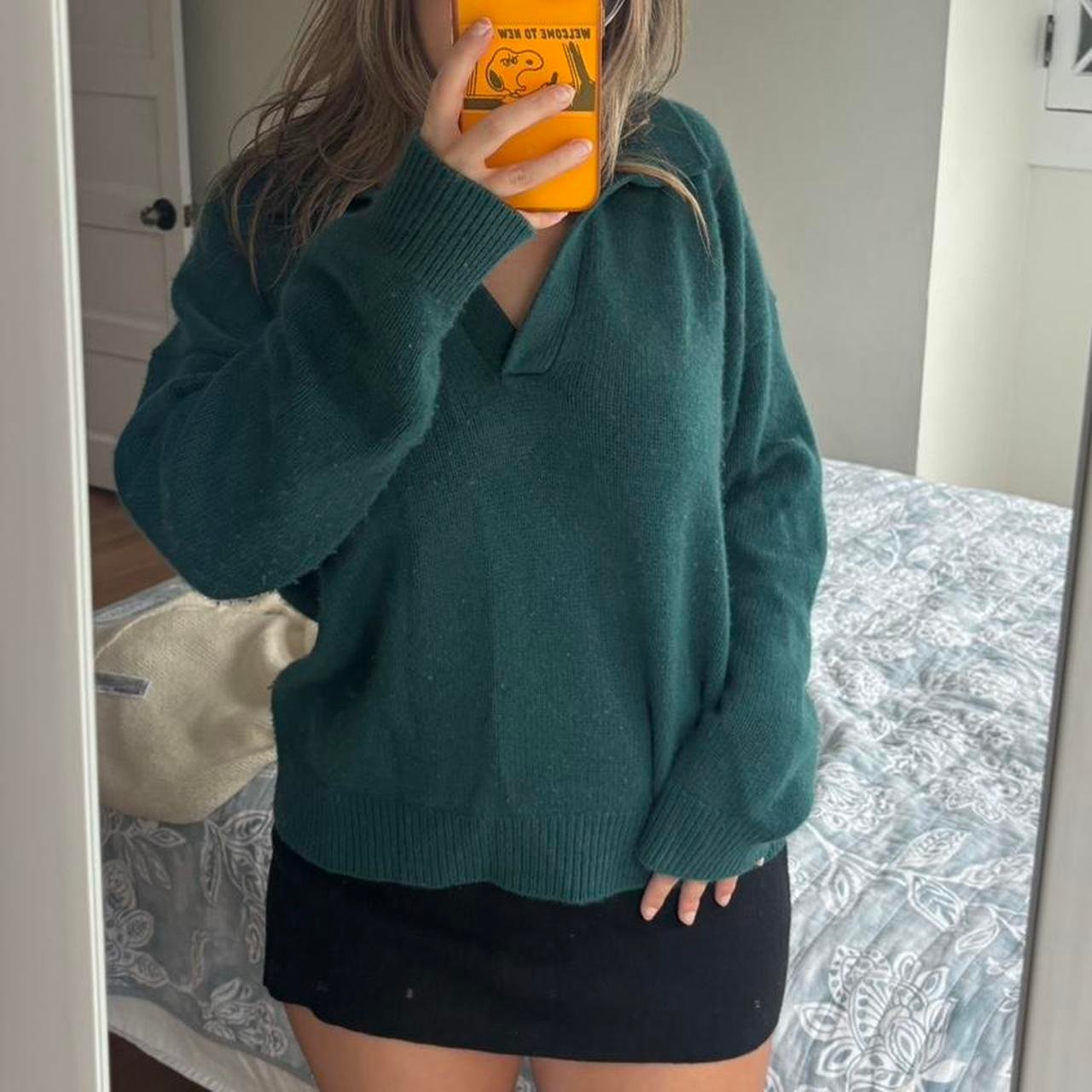 P0-608.jpg Aritzia Women's Green Jumper - Image 1