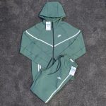 Nike Men’s Green Jacket - Image 9