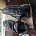 Louis Vuitton Men's Black Trainers - Image 8